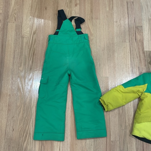 Obermeyer Kids Green and Yellow Puffer Jacket & Pants - Picture 5 of 8